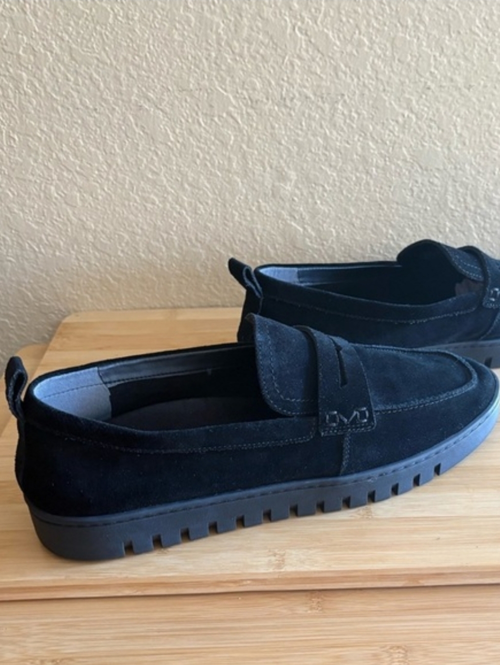 Vionic Uptown Loafer Black Suede - Picture 2 of 13